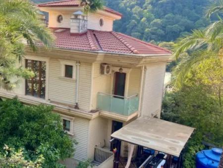 900M2 Landanteil Verfügbar In Marmaris Armutalan Gebiet, 4 Zimmer, 2 Wohnzimmer, 5 Badezimmer, 450M2 Villa Zum Verkauf