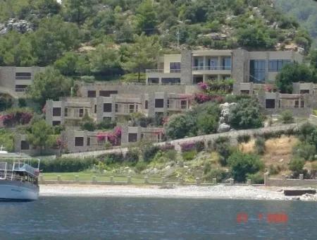 Marmaris,Te 100000M2 Arsa Üzerine Kurulu Helikopter Pisti Mevcut Tatil Köyü